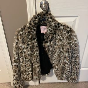 Romeo & Juliet Couture Fur Leopard Print Jacket